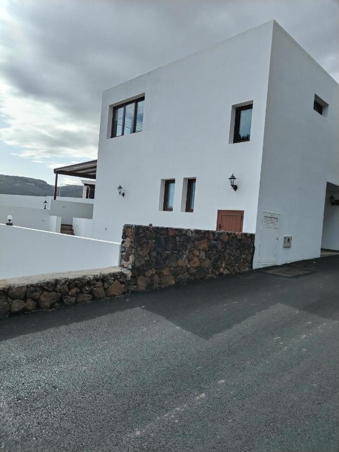 Casa Encarnacion Villa Haria Exterior photo